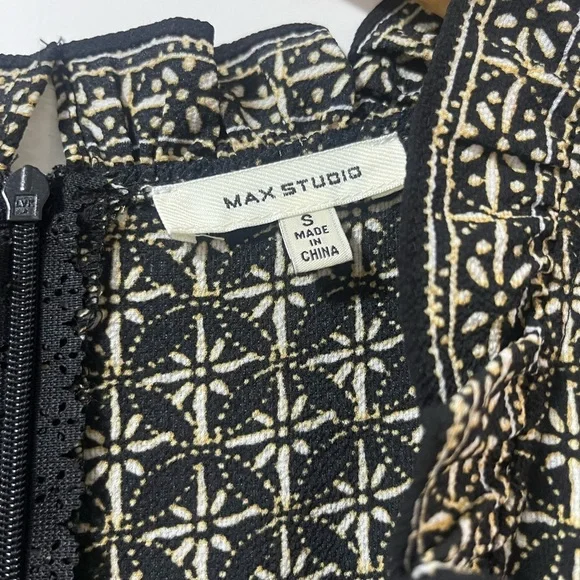 Elegant Patterned jumpsuit - Picture 4 of 5